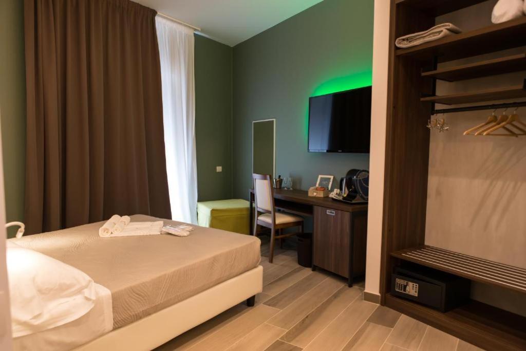 Le 2 Gravine Hotel Matera Bagian luar foto