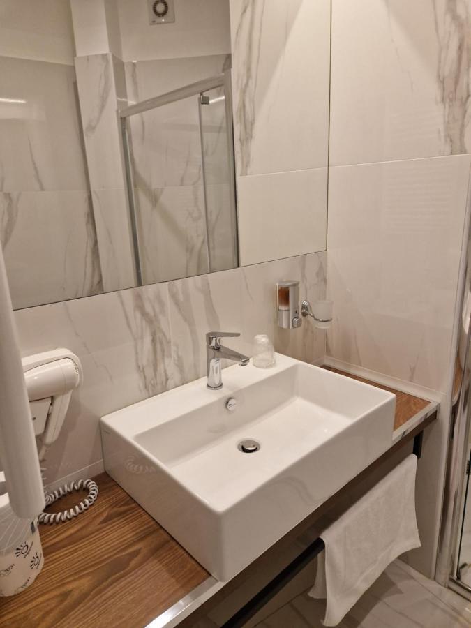 Le 2 Gravine Hotel Matera Bagian luar foto