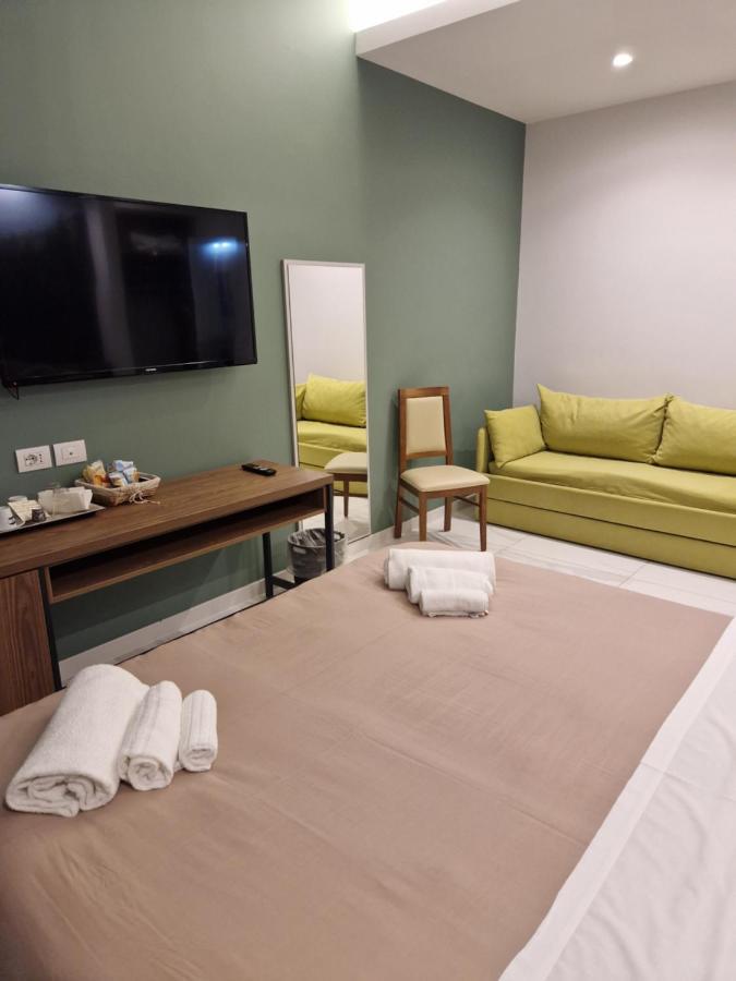 Le 2 Gravine Hotel Matera Bagian luar foto