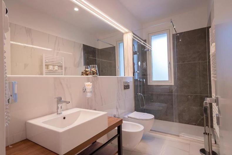 Le 2 Gravine Hotel Matera Bagian luar foto